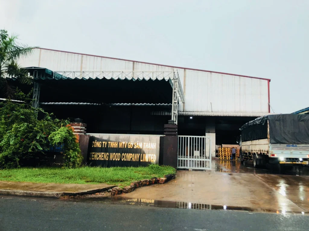 Nhà xưởng gỗ Sâm Thành